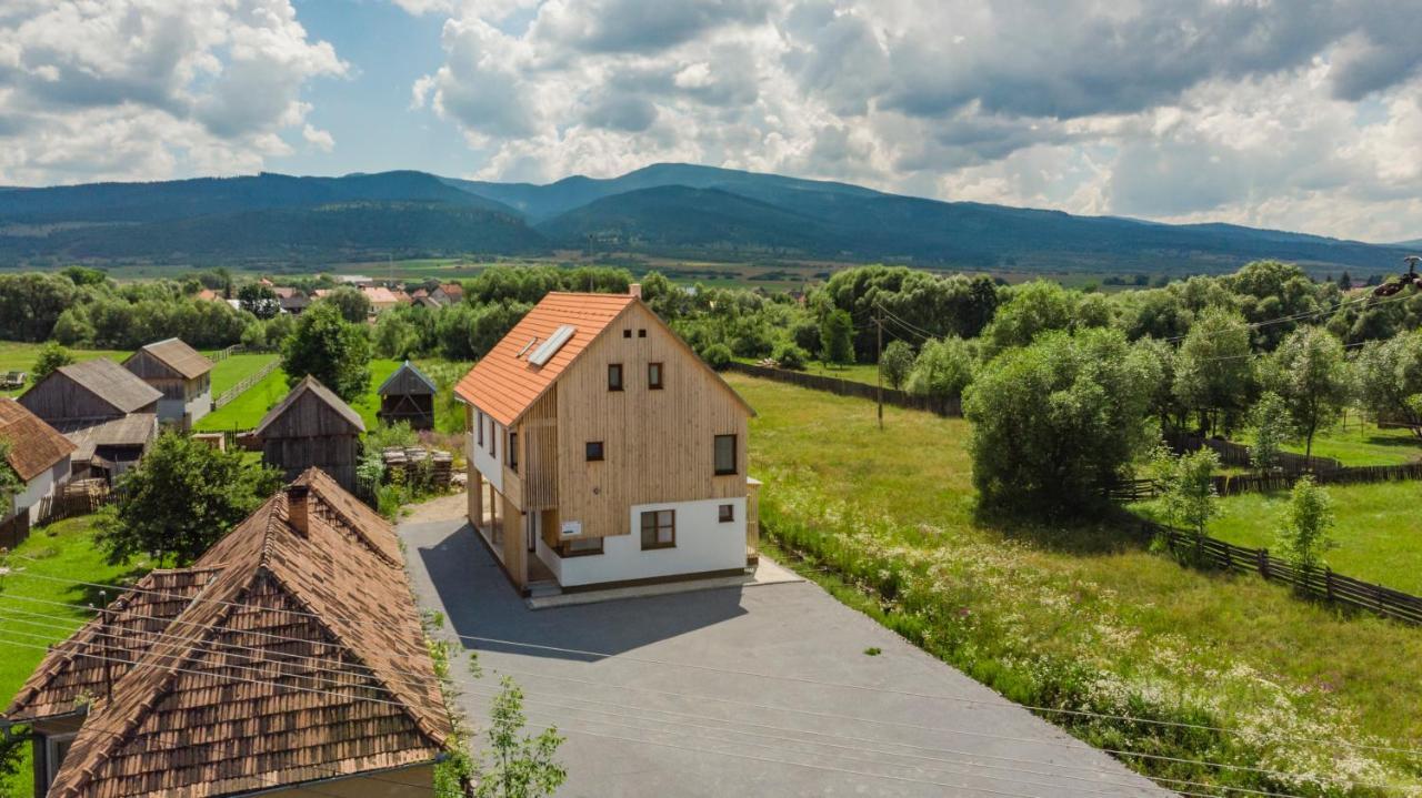 Pensiunea Agroturisticā Lukács Panzió Suseni  Exterior foto